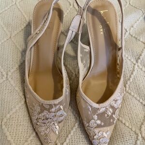 Chic Cream Floral Slingback Heels